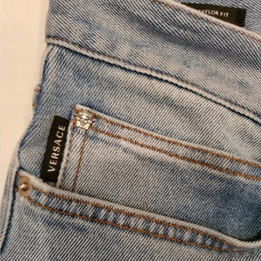 Versace Jeans - Picture 3 of 6